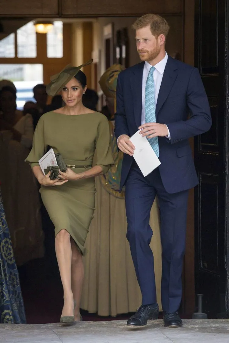 13 Potret Momen Baptisan Prince Louis of Cambridge. Mulai dari Gaun Cantik Hingga Fashion Kate Middleton 20
