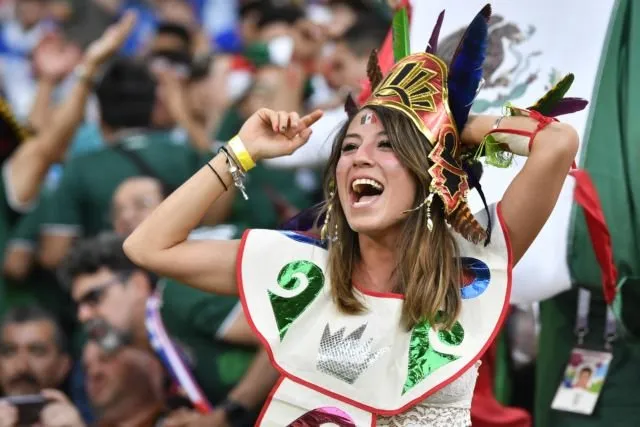 17 Suporter Cantik di Piala Dunia 2018 ini Bukti Sahih Bahwa Sepak Bola Nggak Cuma buat Cowok Saja 22