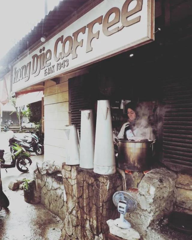 10 Destinasi Hits di Negeri Laskar Pelangi, Belitung. Keindahan Pantainya Bikin Males Pulang! 17