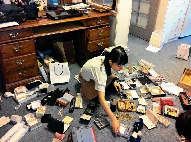 Berkat Teknik Merapikan Rumah Berantakan 'Konmari', Cewek Jepang Ini Berlipat-lipat Lebih Berbahagia 8