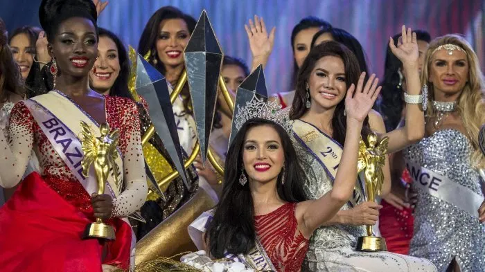 Angela Ponce, Seorang Transgender Pertama yang Bakal Ikut Kontes Miss Universe. Siapa sih Dia? 22