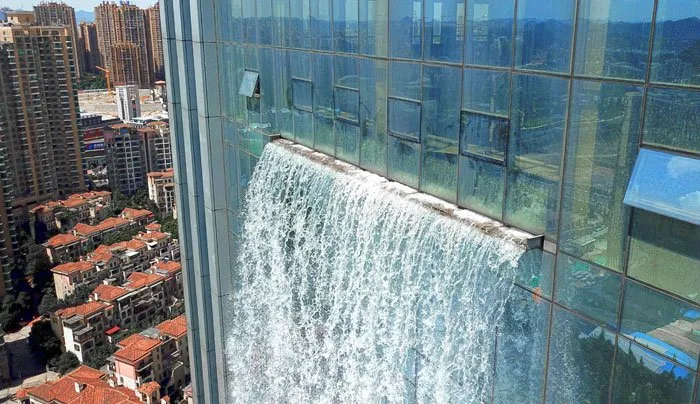 Air Terjun Setinggi 106 Meter Dibangun di Gedung Pencakar Langit di China. Memang Gila Sih Idenya! 12