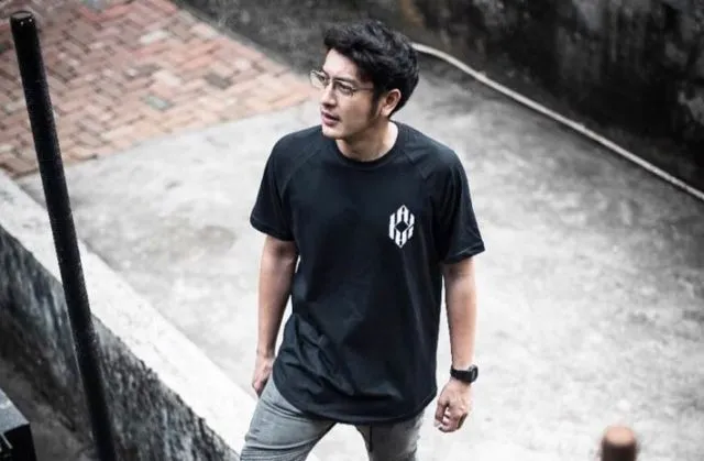 Dari Ario Bayu di 22 Menit sampai Fedi Nuril di AAC, 8 Cowok Inilah Definisi Ganteng Indonesia Banget 12