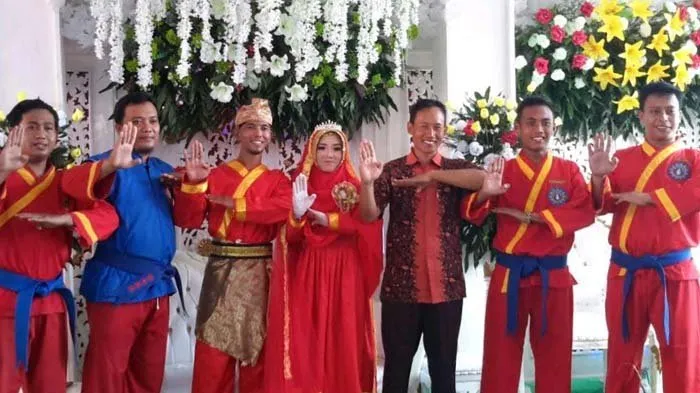 Ingin Pernikahan Jadi Viral dan Tak Terlupakan? Mungkin Ide Nikah Ala Pramuka dan Tema Hobi Lainnya Ini Bisa Kamu Coba! 18