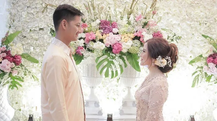 7 Couple Goals yang Jadi Idola Millenial Se-Indonesia. Belajarlah dari Keharmonisan Hubungannya 8