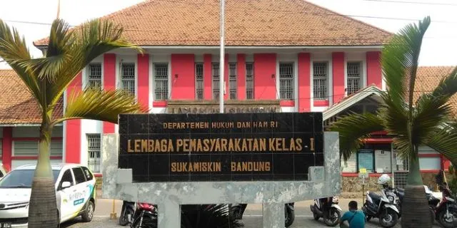 7 Fakta Heboh di Balik Sel Lapas Sukamiskin. Mulai Tarif Sewa Ratusan Juta Sampai Fasilitas Karaoke 7