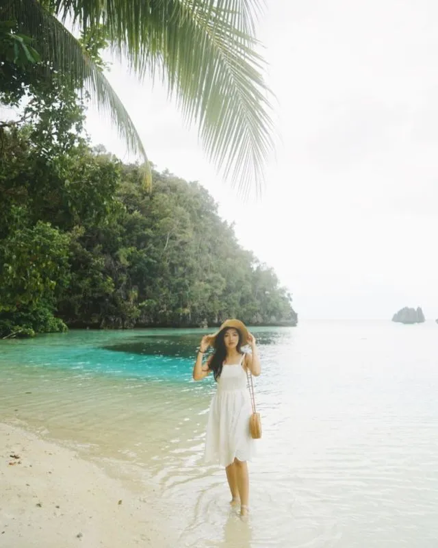 14 Aksesoris Kece Buat Cewek Saat Traveling. Biar Hits dan Nggak Gitu-gitu Aja! 19