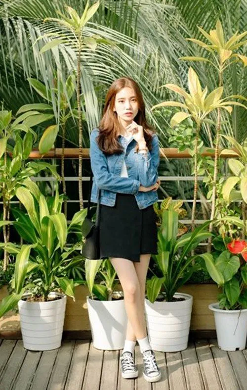 12 OOTD Jaket Jeans Denim untuk Cewe di Kampus 24