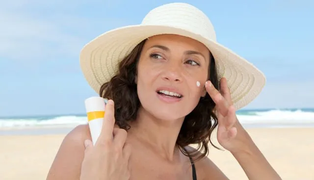 7+ Perawatan Wajah yang Nggak Boleh Terlewat. Biar Tetap Glowing Maksimal Walau Nggak Makeup-an Banyak-banyak 12