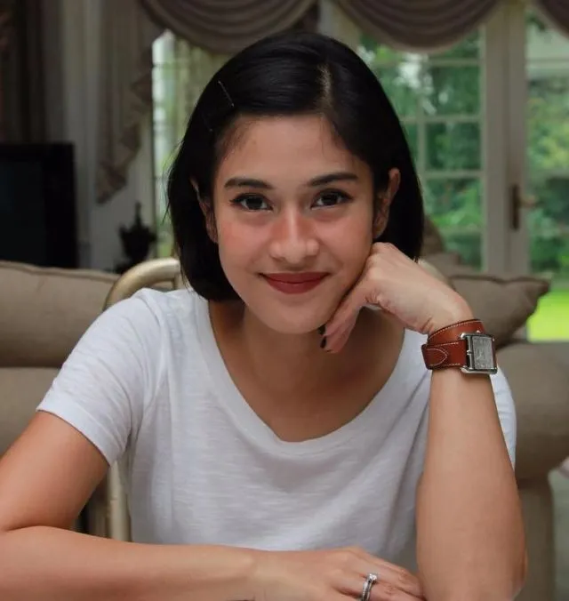Inspirasi Makeup Effortless dari Para Selebritas Cantik. Tak Perlu Berlebihan untuk Tampil Menarik 14