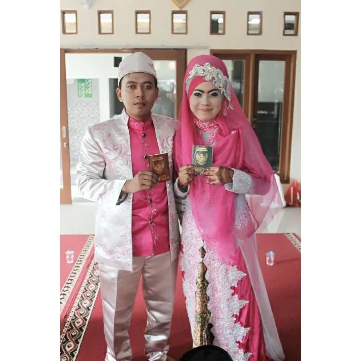 Ikhlas Calon Suami Pengangguran, Cewek Ini Buktikan Kalau Nikah Nggak Harus Menunggu Mapan 8