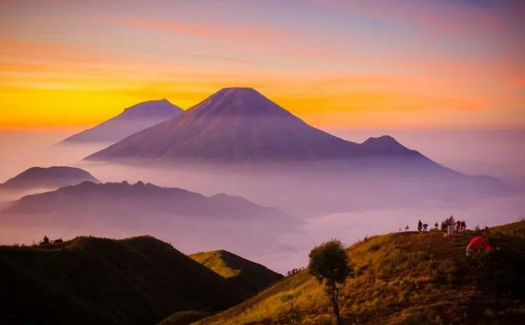 Gunung Rinjani Ditutup, Ini 7 Gunung yang Bisa Kamu Daki Untuk Upacara 17 Agustus! 8