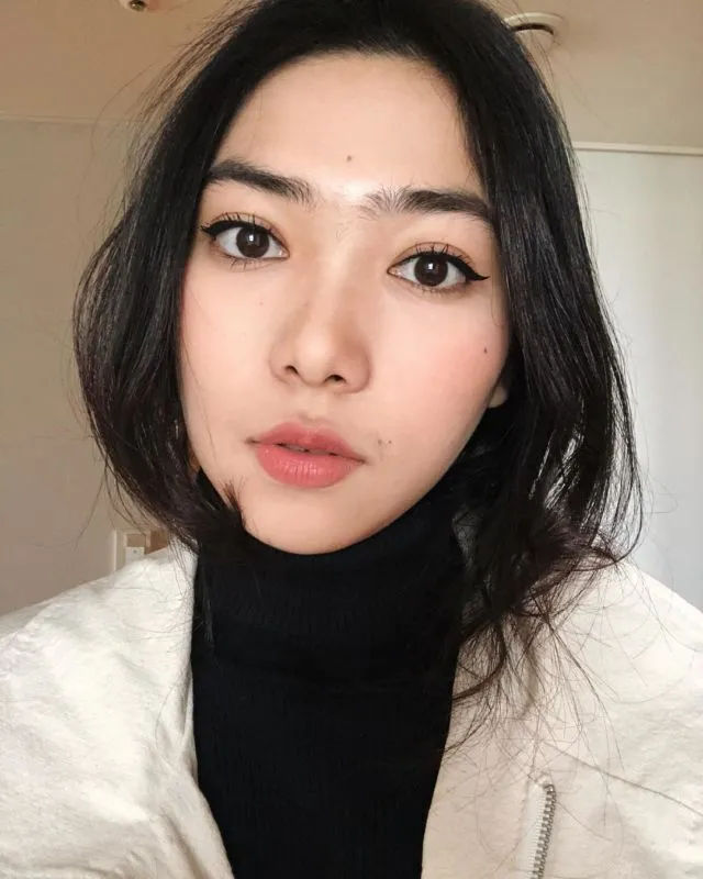Inspirasi Makeup Effortless dari Para Selebritas Cantik. Tak Perlu Berlebihan untuk Tampil Menarik 10