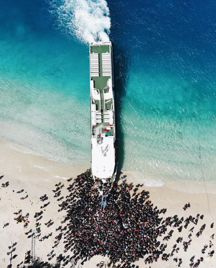Gili Trawangan Terdampak Parah Gempa Lombok. Begini Potret Kerusakan dan Evakuasinya! 14