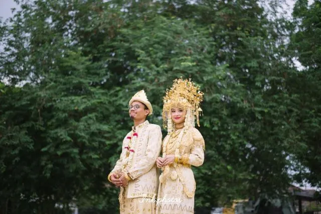 Pesta Pernikahan Gitasav Mengenakan Busana Adat Palembang. Tampak Anggun dalam Ketradisionalan 26