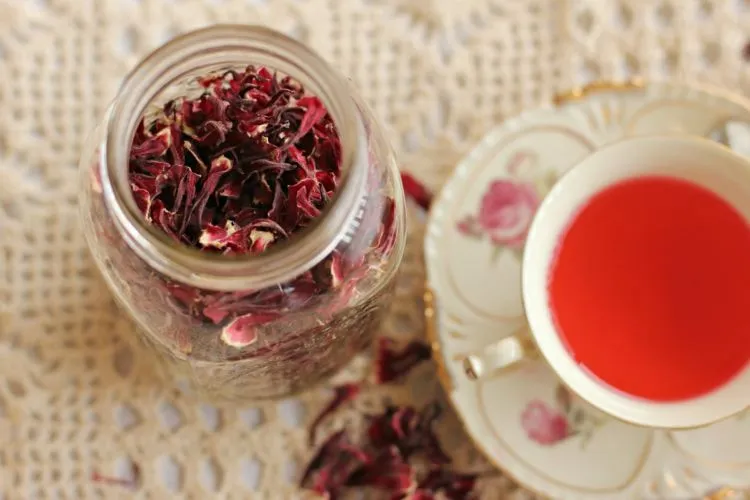 7 Rekomendasi Teh Herbal yang Ampuh Atasi Masalah Kesehatan Ringan, dari Kram Haid Sampai Sakit Tenggorokan 12