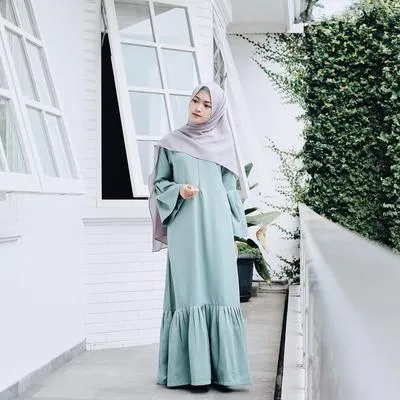 10 Ide Busana Hijab dengan Kain Toyobo. Siap-siap Terlihat Makin Manis dalam Balutan Serat Kekinian Ini 14