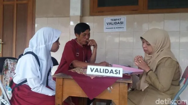 Realita Pendidikan di Indonesia yang Hobi Ganti-ganti Aturan. Sering Berasa Kayak Kelinci Percobaan 12