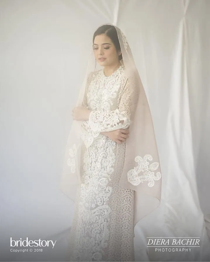 17+ Potret Cantik nan Memukau Pernikahan Tasya Kamila dan Randi Bachtiar. Sempurna dari Make-Up, Busana Hingga Venue Acara 20