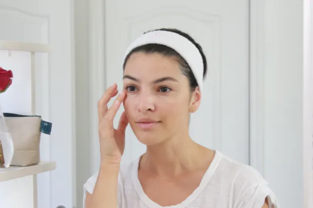 10 Macam-Macam Skincare & Urutan Memakainya 14