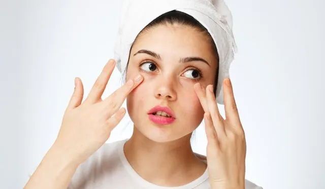 7+ Perawatan Wajah yang Nggak Boleh Terlewat. Biar Tetap Glowing Maksimal Walau Nggak Makeup-an Banyak-banyak 16