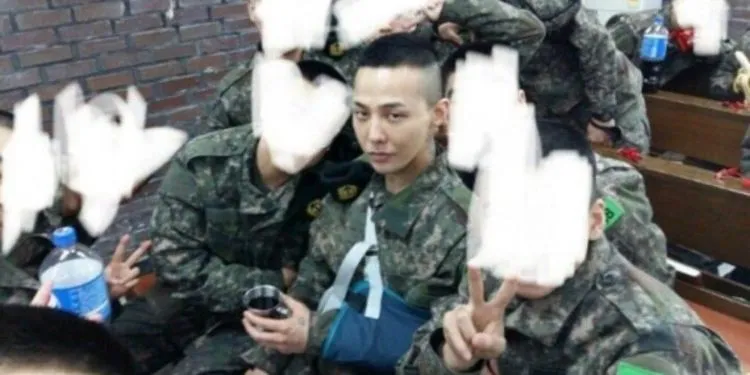 Dari Atlet Sampai Penari Balet, Ini Daftar Cowok Korea Selatan yang Boleh Nggak Wajib Militer 19