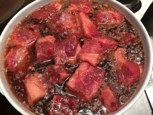 12 Bahan Rendaman Pengempuk Daging, Jadi Nggak Alot dan Gampang Dikunyah 17