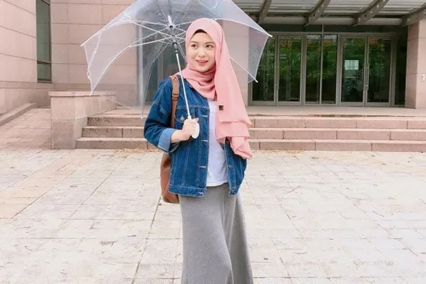12 OOTD Jaket Jeans Denim untuk Cewe di Kampus 19