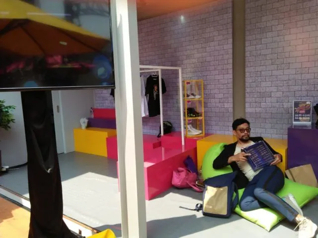 Bantu Kembangkan Potensi Anak Muda, AXIS Gelar “AXIS Pop-Up Station” di 9 Kota 6