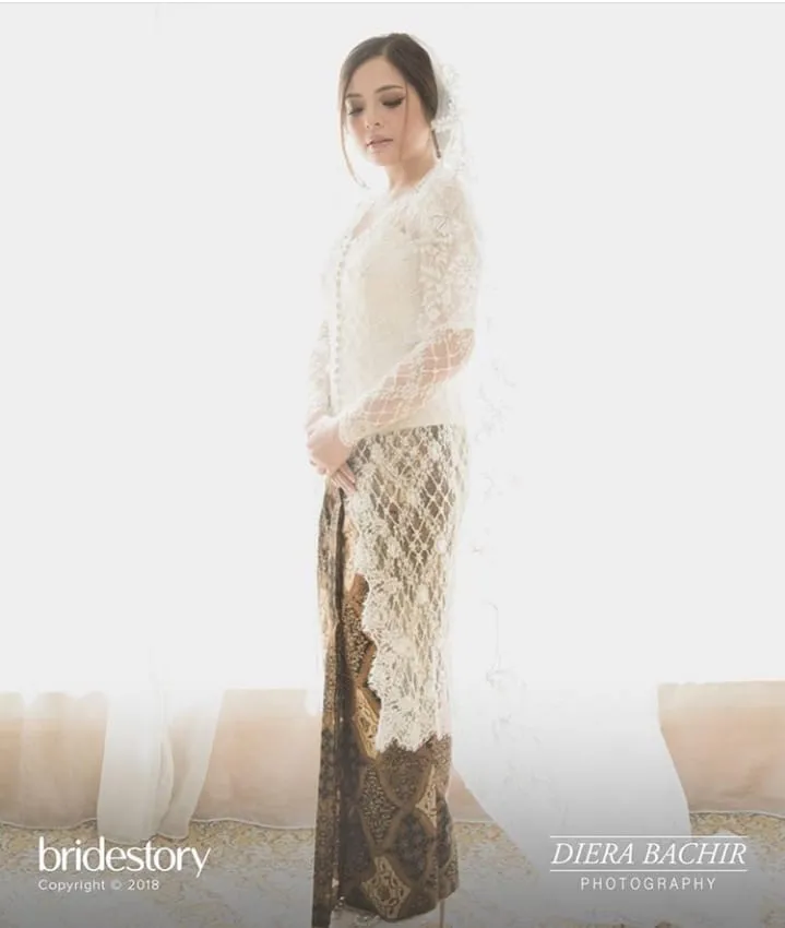 17+ Potret Cantik nan Memukau Pernikahan Tasya Kamila dan Randi Bachtiar. Sempurna dari Make-Up, Busana Hingga Venue Acara 22