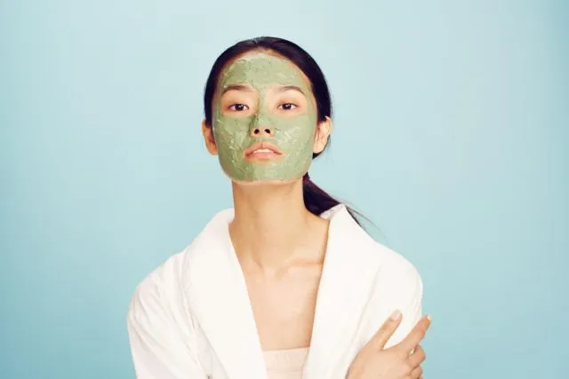 10 Macam-Macam Skincare & Urutan Memakainya 20