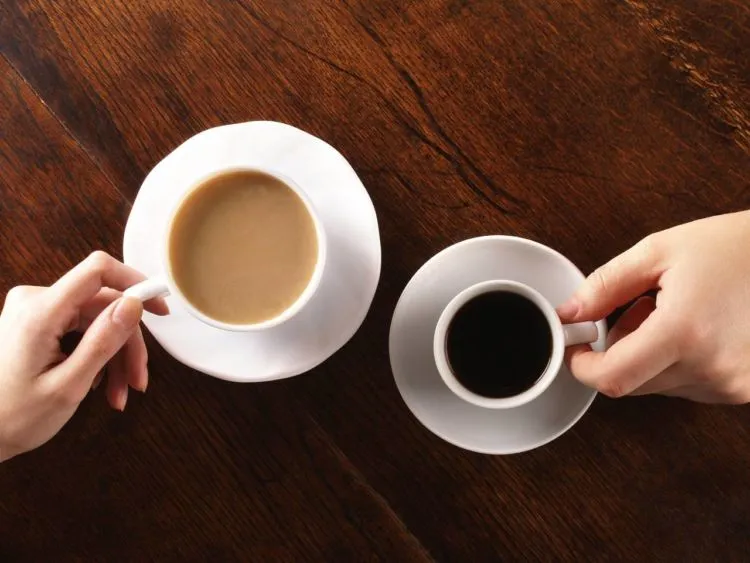 Ini Alasan Logis Kenapa Sebaiknya Kamu Nggak Usah Minum Teh atau Kopi di Pesawat! 5
