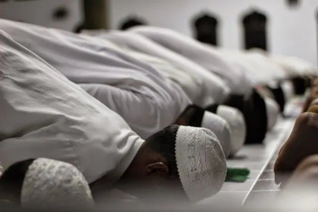 7 Kiat Mudah Agar Salatmu Tetap Terjaga, Mau Sampai Kapan Bilang