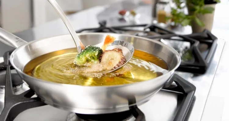 Jangan Takut Sama Gorengan! Makan Enak Bisa Tetap Jalan Asal 8 Tips Praktis Ini Sudah Kamu Terapkan 9