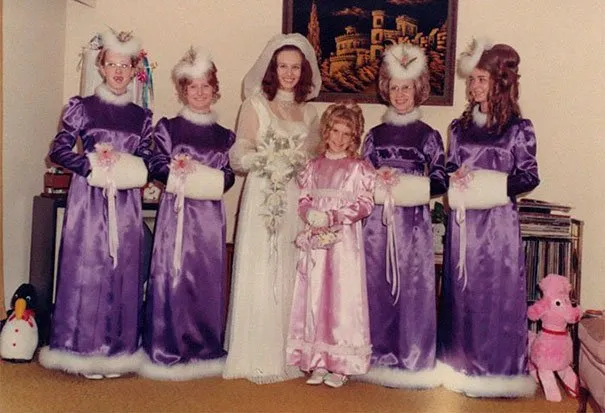 13 Kostum Bridesmaid Lawas ini Kayaknya Bisa Bikin Ngakak deh. Kalau Zaman Dulu sih Dibilang Keren 15