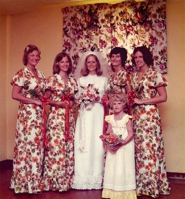 13 Kostum Bridesmaid Lawas ini Kayaknya Bisa Bikin Ngakak deh. Kalau Zaman Dulu sih Dibilang Keren 16