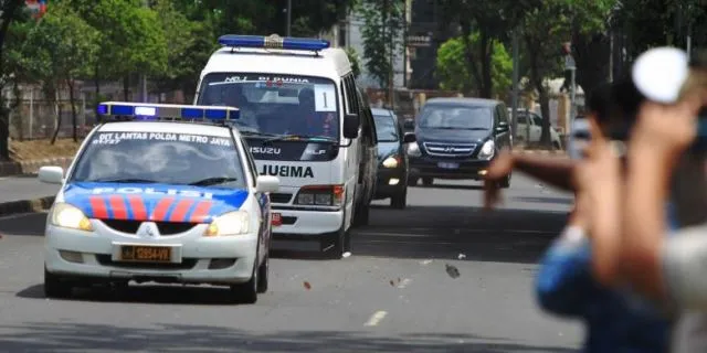 Siapa Sih yang Boleh Memakai Jasa Voorijder? Inilah 8 Kendaraan yang Bisa Mendapat Pengawalan Polisi 14