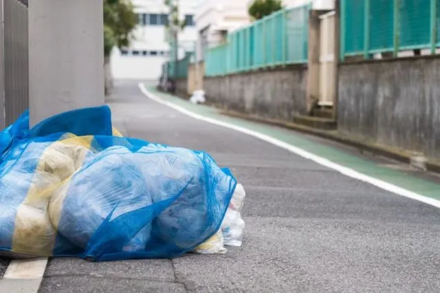 12 Alasan Kenapa Orang Jepang Peduli Banget Sama Sampah. Di Luar Negeri Pun Rajin Pungut Sampah 17
