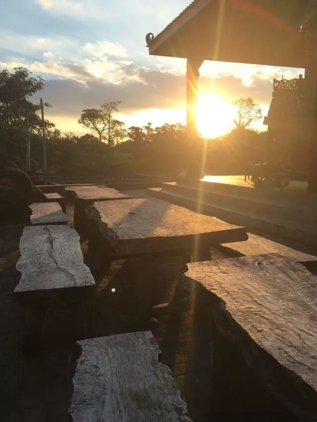 Dear Penikmat Senja, 10 Tempat Nongkrong di Jogja Ini Cocok untuk Menikmati Sunset yang Istimewa! 20