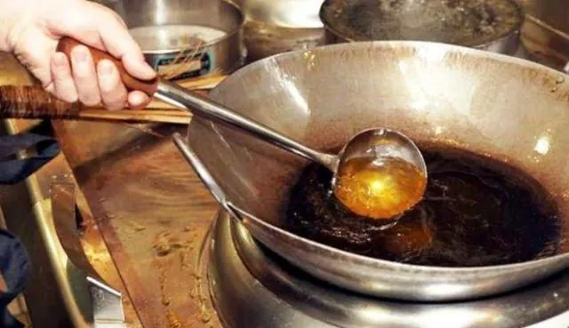 Awal Mula Kenapa Kita Jadi Suka Banget Makan Gorengan, Bahkan Kol aja Harus Digoreng Dulu Baru Puas 11