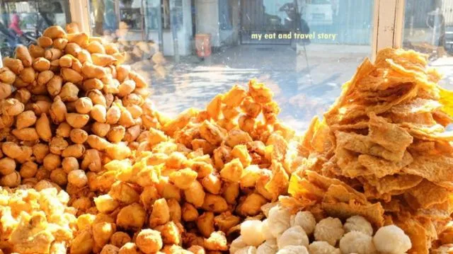 Awal Mula Kenapa Kita Jadi Suka Banget Makan Gorengan, Bahkan Kol aja Harus Digoreng Dulu Baru Puas 9