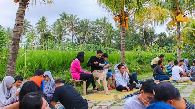 Dear Penikmat Senja, 10 Tempat Nongkrong di Jogja Ini Cocok untuk Menikmati Sunset yang Istimewa! 12