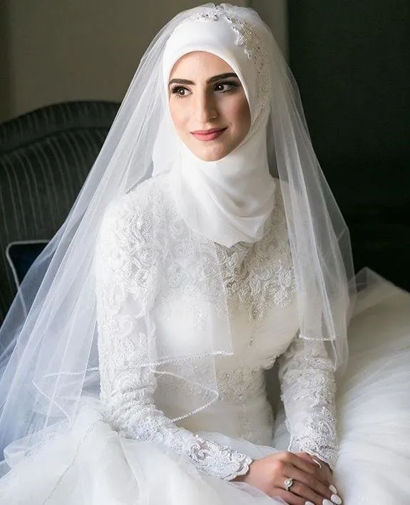 20+ Inspirasi Menata Wedding Veil, si Tudung Pengantin untuk Sempurnakan Momen Istimewa 29