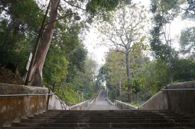 Merasakan Sensasi Sehari Jadi Abdi Dalem di Makam Raja Imogiri, Jogja. Kamu Perlu Cobain Deh! 7