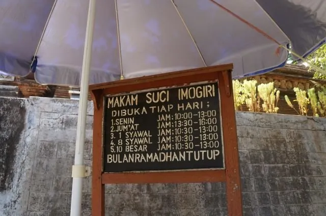 Merasakan Sensasi Sehari Jadi Abdi Dalem di Makam Raja Imogiri, Jogja. Kamu Perlu Cobain Deh! 12