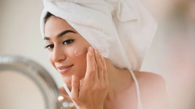 10 Rahasia dalam Dunia Kosmetik yang Jarang Diketahui Orang. Baik Sisi Positif dan Negatif Terpampang di Sini 14