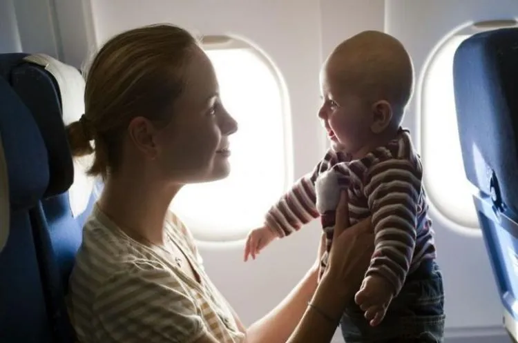 7 Tips Buat Kamu yang Mau Traveling Bersama Bayi. Meskipun Rempong Tapi Tetep Asyik Kok! 10