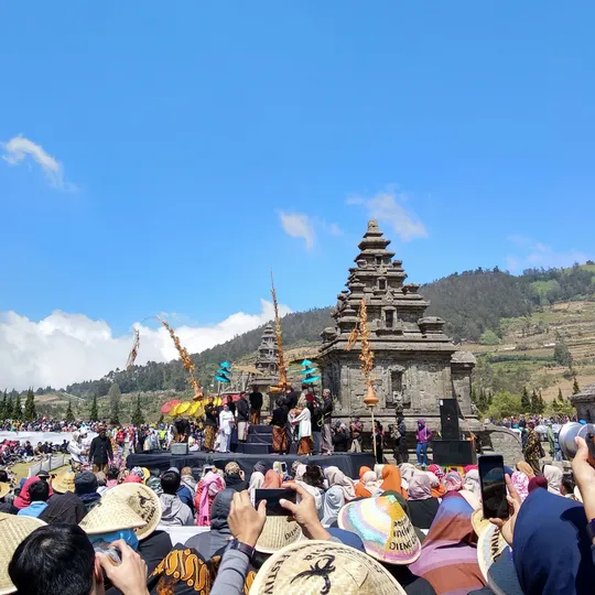 Ditemani Suhu Minus 4 Derajat, Event Dieng Culture Festival 2018 Kian Terasa Syahdu dan Romantis! 8