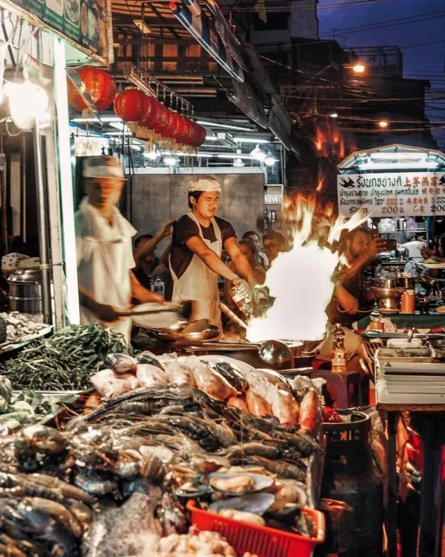 7 Street Food di Bangkok yang Paling Populer. Hati-Hati Bikin Laper Perut dan Mata! 8