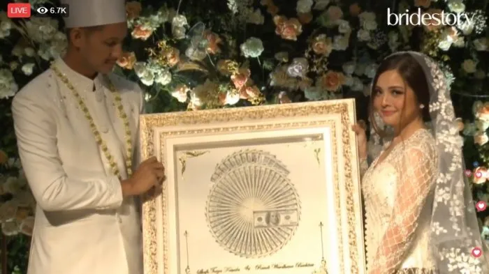 17+ Potret Cantik nan Memukau Pernikahan Tasya Kamila dan Randi Bachtiar. Sempurna dari Make-Up, Busana Hingga Venue Acara 36